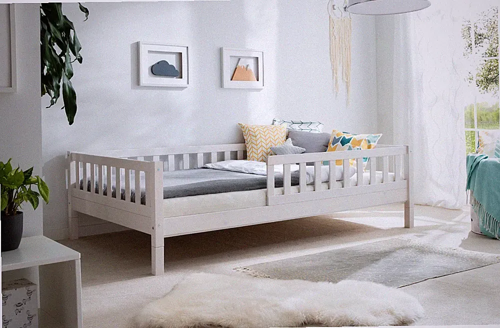 ANGEBOT Bodenbett "Mio" inkl. Rollrost B-WARE Kiefer massiv weiss 120x200 cm