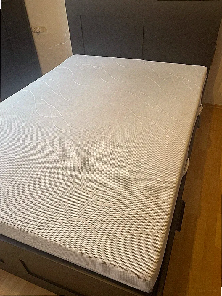Bett 140x200 mit viel Stauraum & Kopfteil, 4Schubladen, Matratze, Lattenrost