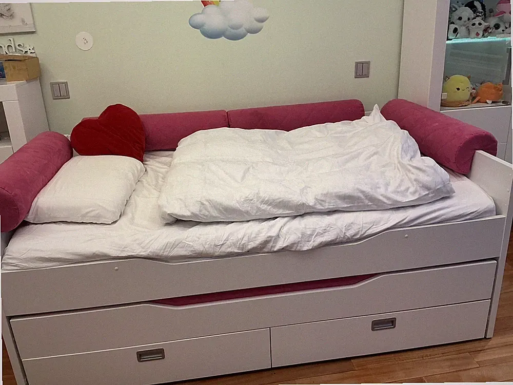 Bett, 2 kleine Schränke LED Schrank,große Kommode,Nachttisch,Schreibtisch+Stuhl