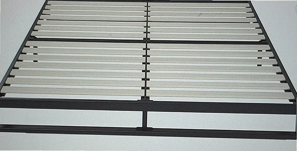 Bettgestell 140 x 200 cm, Metallbett mit Larttenrost aus Holz