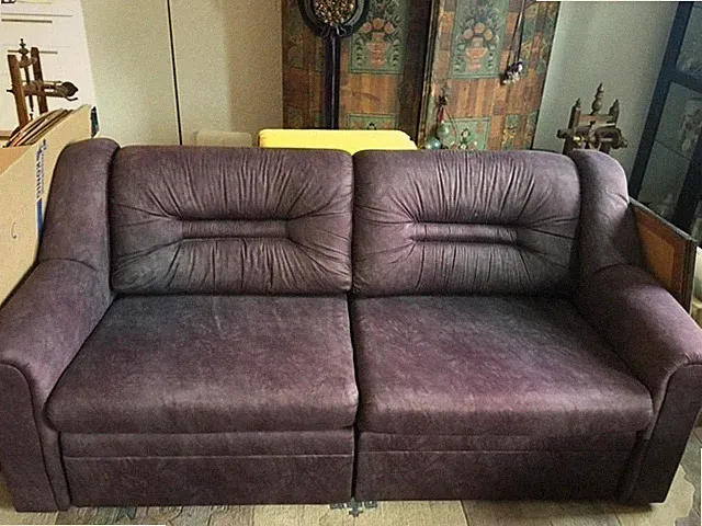 Bettsofa Länge knapp Zwei Meter, Breite 1,50 Meter, sehr bequem