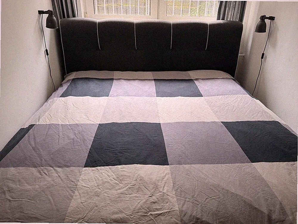 Boxspringbett 180x200 cm Grau Stoffbezug mit Kopfteil, Neupreis 1200€ + Topper
