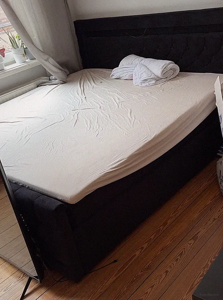 Boxspringbett schwarz 180x200 cm mit Kopfteil, doppelseitige Matratze, HF01191