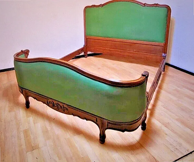 Französisches Antikes Polsterbett King Size ca. 1900 Jh.
