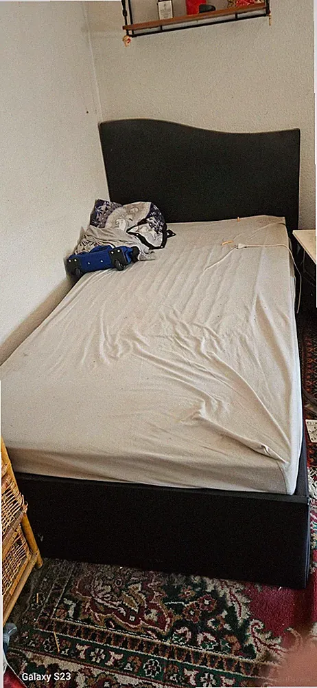 Französisches Bett
