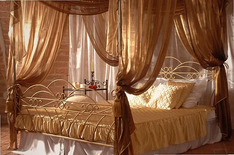 Himmelbett Doppelbett metall Bett Wiking mit Baldachin + Lattenrost, Handarbeit!