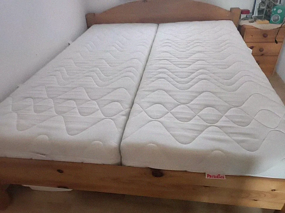 Holzbett 160x200 nie benutzt sehr stabil