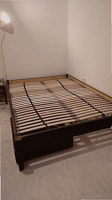 Ikea Fluberg Schwarz-braun Futonbett 140x200 mit Lattenrost und Matratze Bett