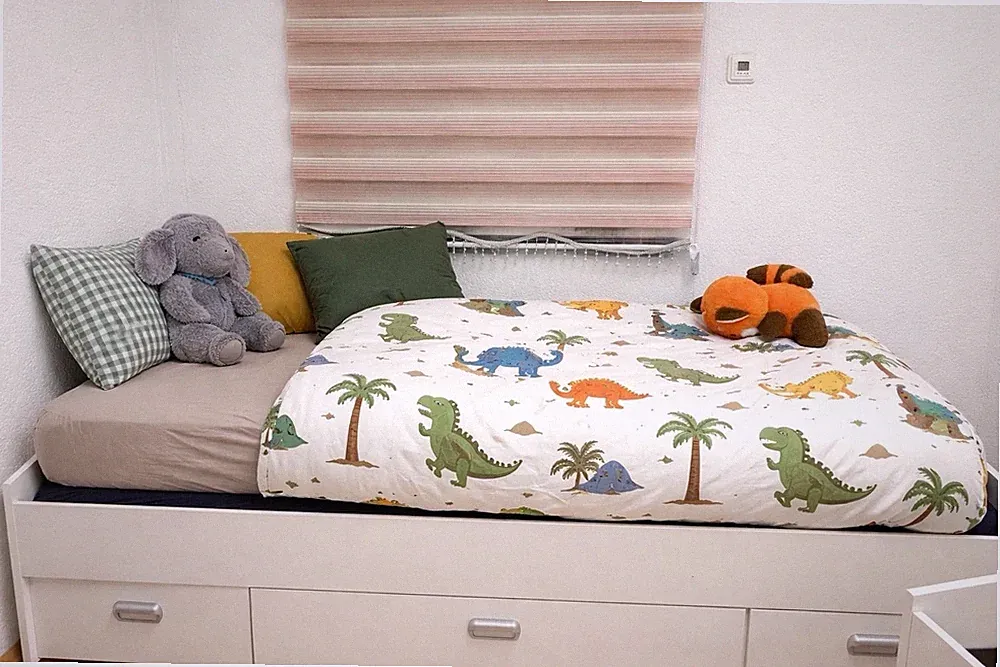 IKEA Hemnes Bett mit Drei Schubladen
