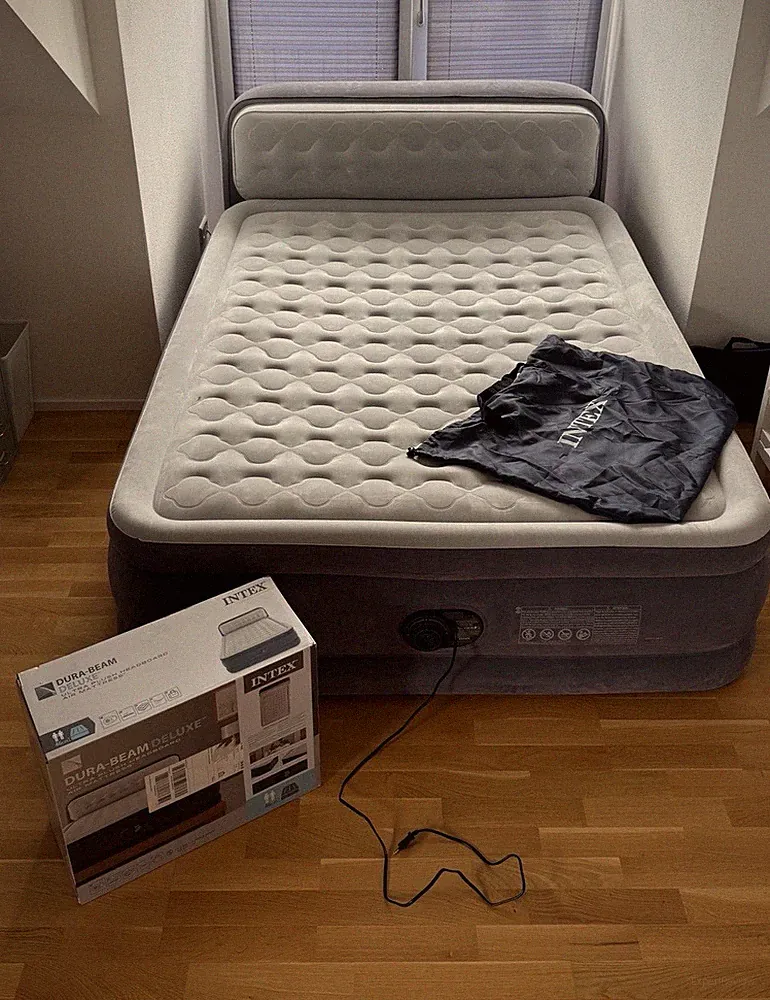 Intex Dura-Beam Deluxe Ultra Plush Luftbett 152x236 cm grau mit Kopfteil