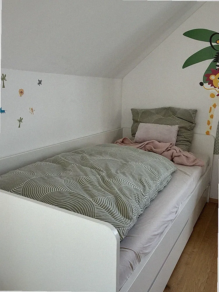 Kinder Bett 100x200 cm, weiß, Holz, mit zwei Bettkästen, Matratze und Lattenrost