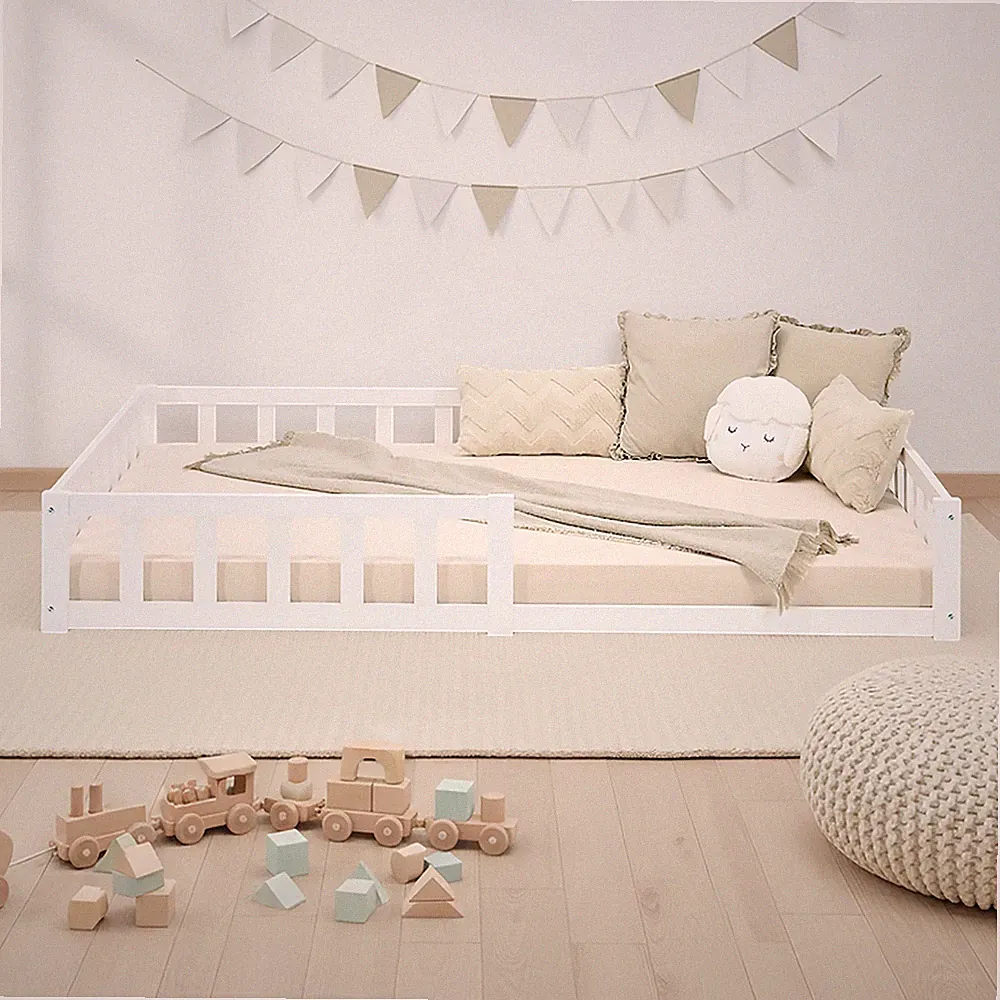 Kinderbett 120x200 Mädchen Junge Rausfallschutz Bodenbett Holz Weiß Homestyle4u