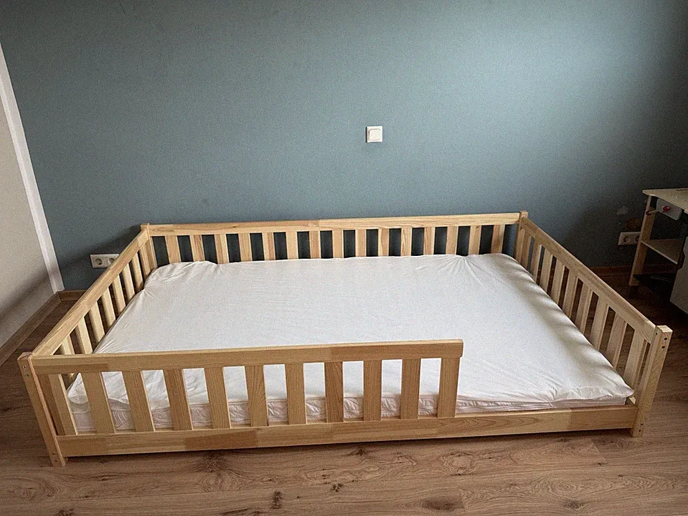 Kinderbett 140x200cm mit neuer Matratze und Bezug Alles Ist Neue
