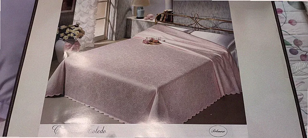 KOMPLETTSET DOPPELBETT NEU - TRUSSARDI - BESTICKT - MIT KOFFER