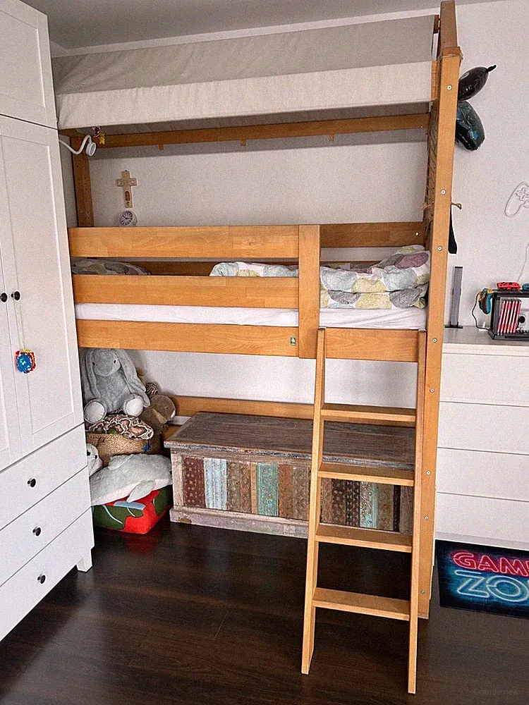 Mit Himmelbett Stockbetten
