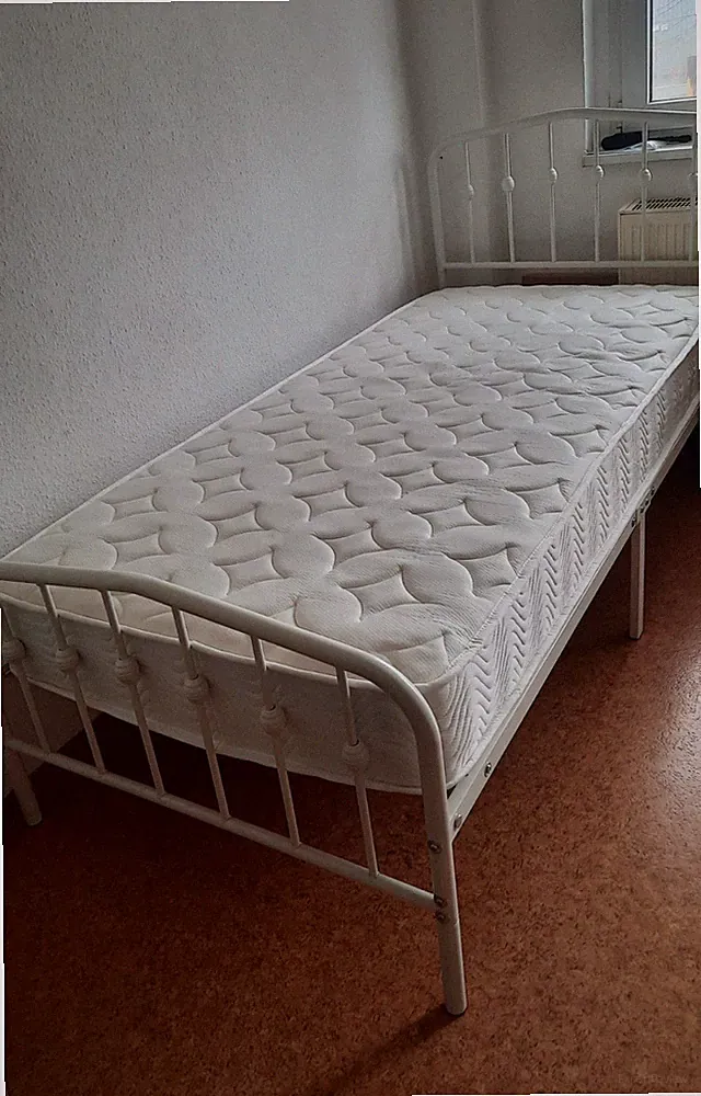 Metallbett rnit Matratze 90x200 cm weiß H2 hautfreundlich & bequem