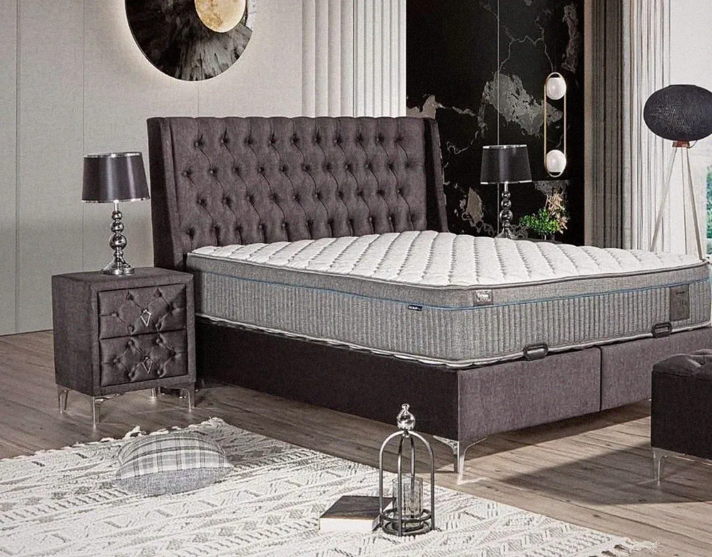 Schwarzes Bett mit Matratze aus Textil und Edelstahl, modernes Design