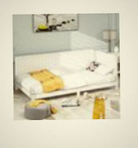 Tagesbett 90x200 weiß, noch eingepackt, nicht ausziehbar