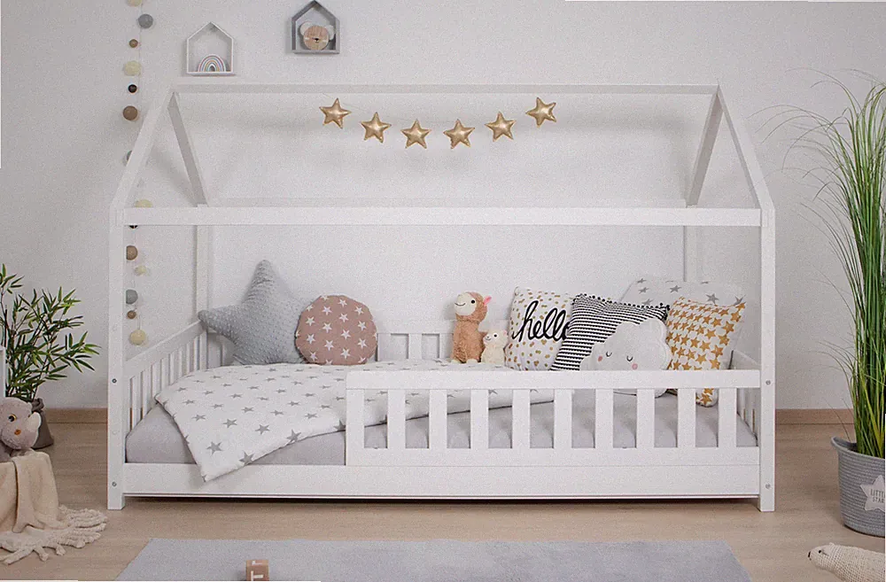 TiCAA Kinderbett Hausbett "Kay" 120x200 Kiefer weiß für Jungen & Mädchen, inkl.