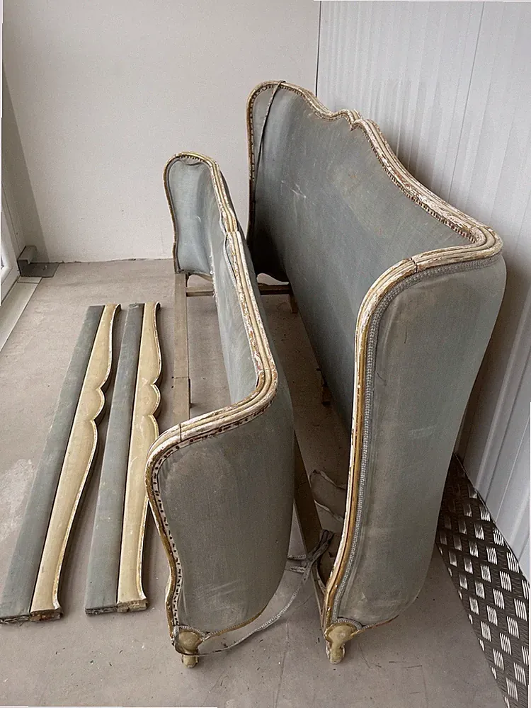 Traumhaftes antikes französisches Bett Original Louis XV mit Blattgold um 1900