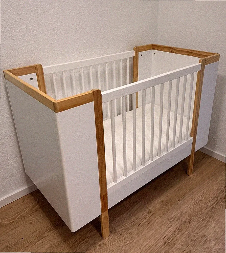 Vertbaudet Babybett NOÉ weiß Kinderbett Tagesbett mit Matratze