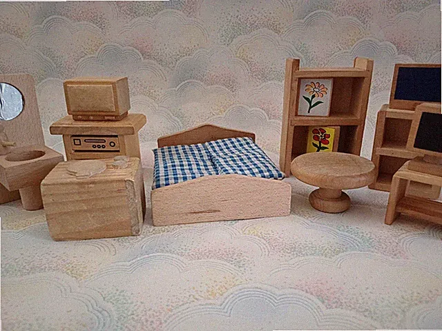 Vintage Holz Puppenstubenmöbel 15 Teile TV PC Bett Tisch Waschbecken Regale +